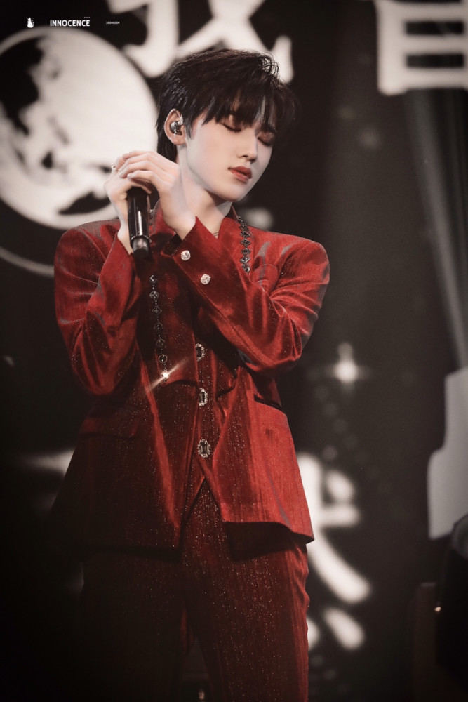 宋亚轩少年onfire第二季第一次公演舞台高清照片|小宋老师太鲨我了