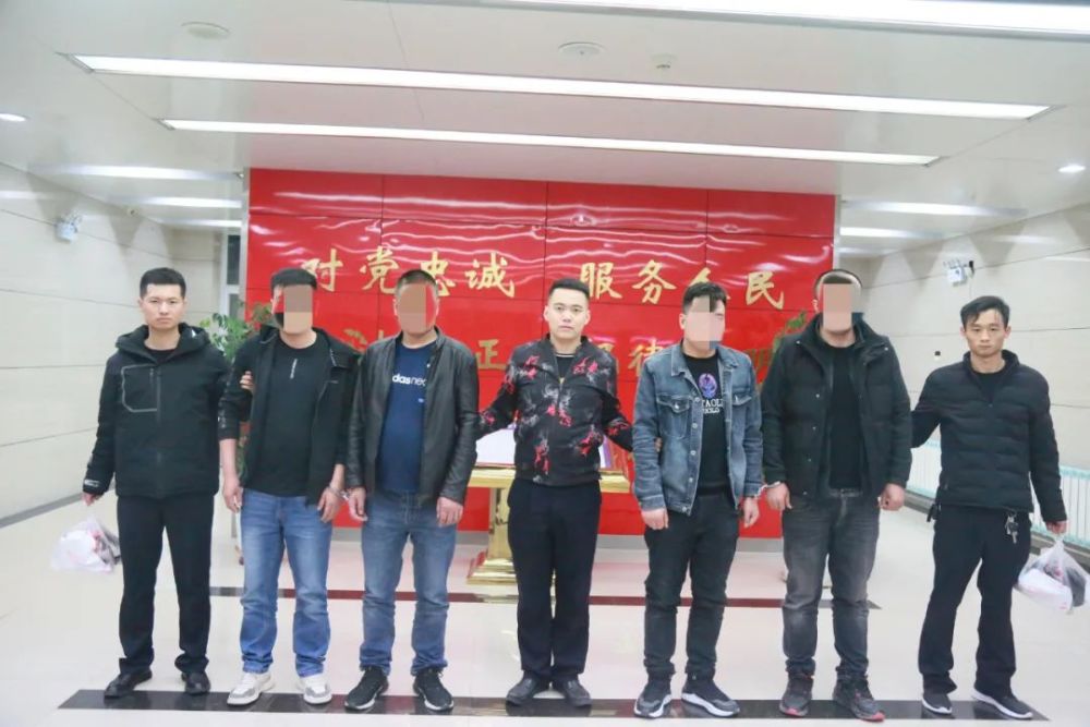 抓获18人收缴赌资17万余元隆德公安破获一起聚众赌博案