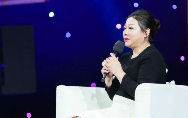 18年前英雄王伟牺牲后,他的妻子被特招入伍,如今过得怎样了?