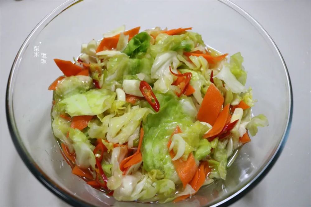 家常泡菜做法方法简单晚上做早上就能吃爽脆又开胃