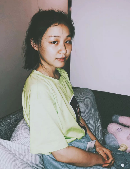 "贾玲接班人"金靖的辛酸成名史,以及她背后的7个贵人