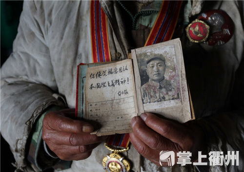 "雄赳赳,气昂昂……"获全国网友"爆赞"的93岁衢州老兵,背后有着怎样的