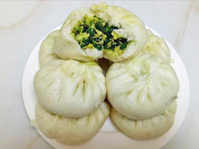 为什么韭菜馅颜色不鲜艳,韭菜猪肉包子颜色翠绿的办法是什么?