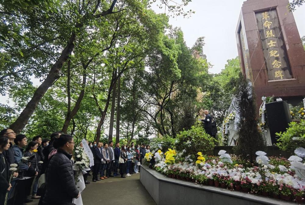 重慶璧山清明祭英烈傳承紅色魂黨史學習教育集中祭掃活動舉行