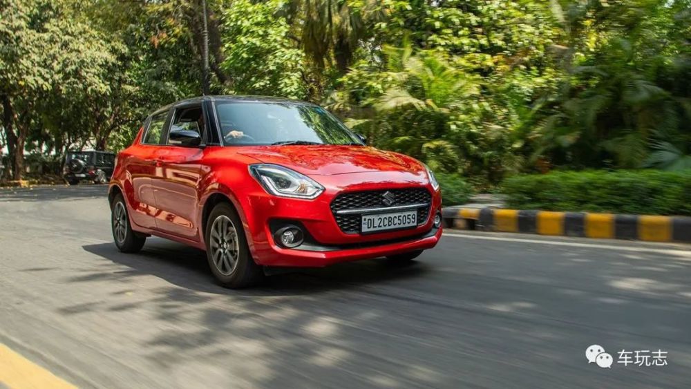 2021年马鲁蒂铃木雨燕小型家用两厢车不灭的神话
