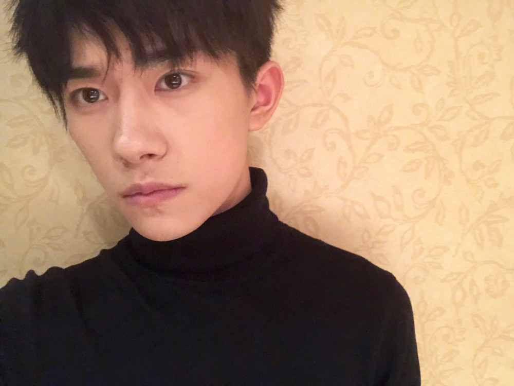 2013年到2021年,易烊千玺自拍进化史