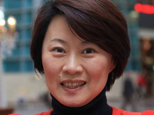 赵海燕,1974年在吉林省吉林市出生,高中毕业之后就开