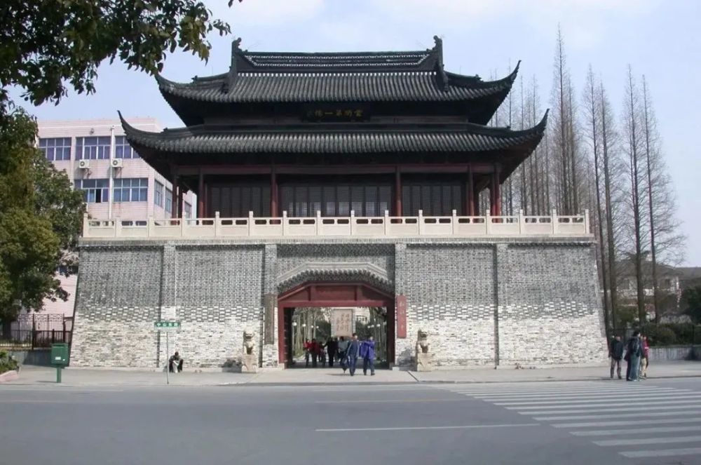 建築可閱讀方塔園藏在松江城裡的上海露天博物館