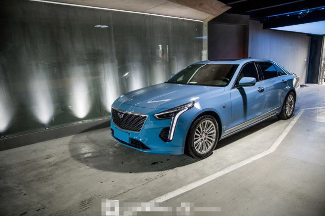 凯迪拉克ct6改色瓷器蓝有没有贵族范儿