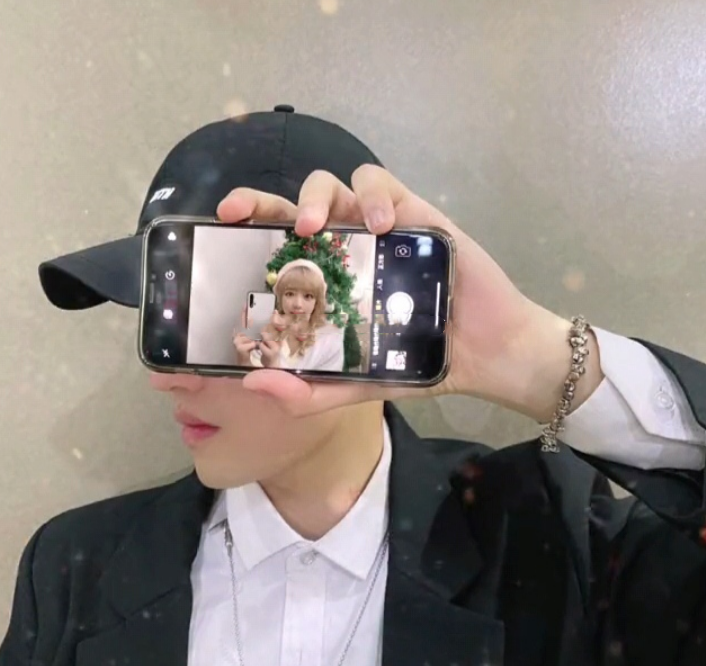 网红郝一点林锡恋情翻车小娇妻被质疑是替身视频里也不愿露脸