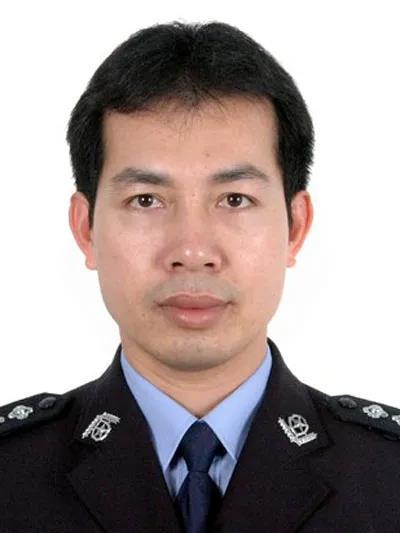 为了平安他们倒在了岗位上