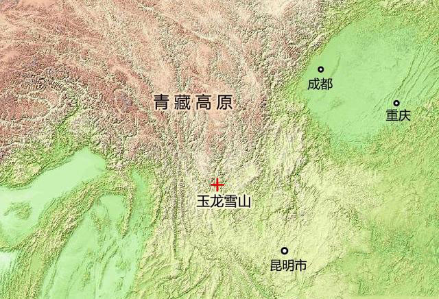 上图是笔者从地图上截取了玉龙雪山的周边地形,从图中颜色可以看出