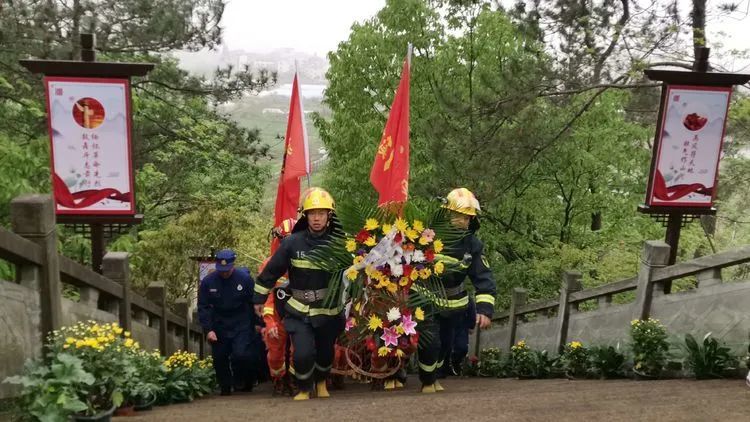 缅怀英烈铭记历史 义乌 火焰蓝 开展清明祭扫活动 腾讯新闻