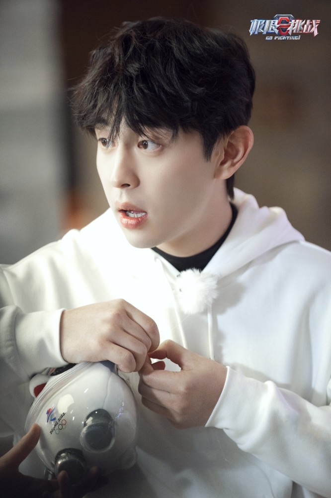 邓伦极限挑战来了,憨憨又可爱的图片