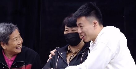 今天下午辽宁与同曦的比赛,张镇麟轮休并未出战.
