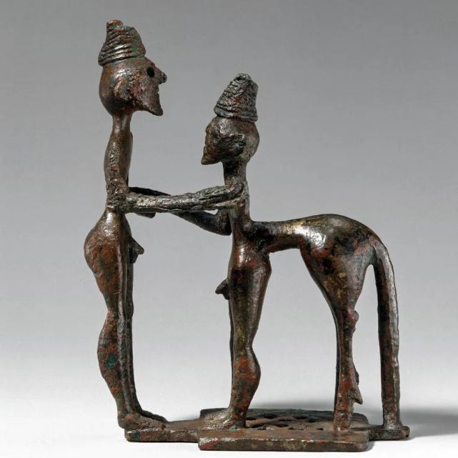 赫拉克勒斯与萨提洛斯荷马时期希腊雕塑作品欣赏一百