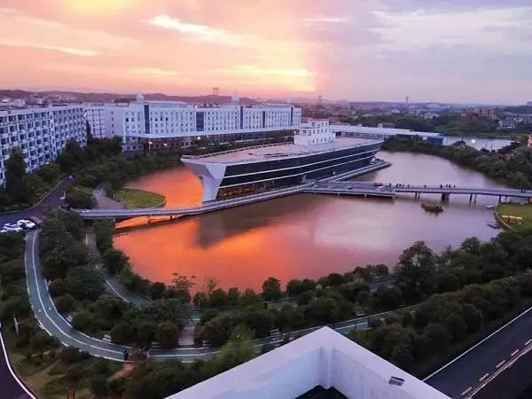 湘阴县将拥有一座本科高等院校,学校依山傍水,人杰地灵!_腾讯新闻