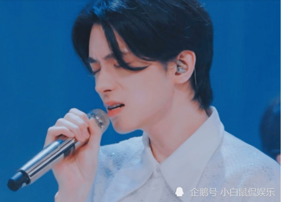 邓孝慈唱rap尽显拽气颠覆戴金丝眼镜的斯文过高颜值易吸粉