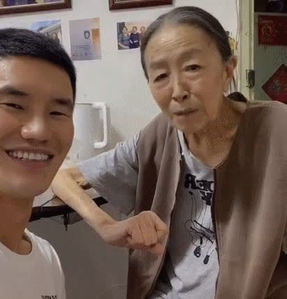 张少华肺病去世,孙女婿谢孟伟晒其生前视频,驼背瘦骨嶙峋咳嗽不止