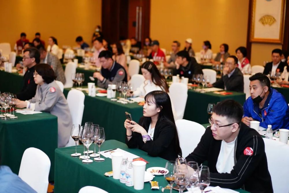 15场大师班精彩纷呈展会现场直达首日开展现场盛况,一起来看看~酒先知