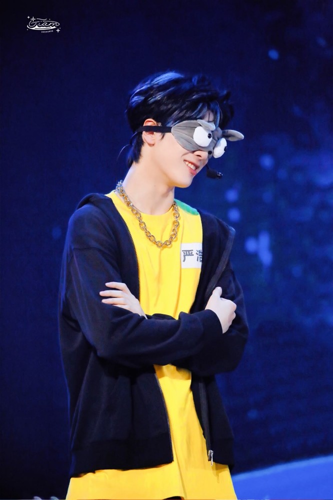 时代少年团严浩翔