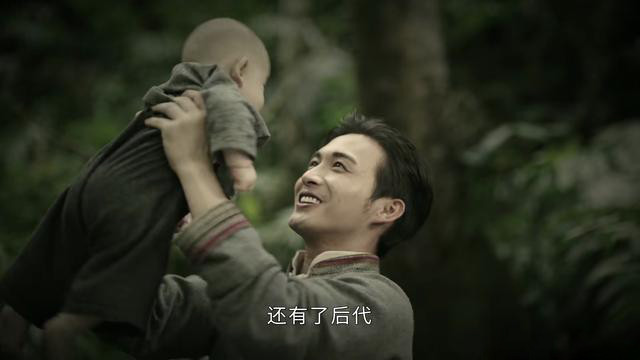 白英回到了森林,杀死了秦放的太爷爷,还把擎天树