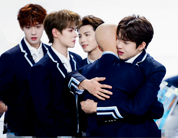 《青春有你》大厂的烤肠真的太好吃了,选手们又吃胖了!