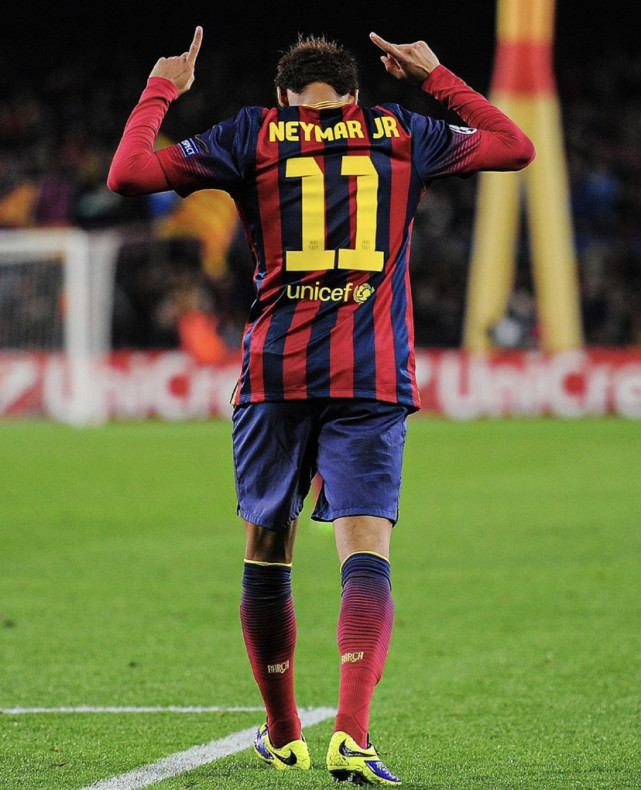 巴萨的内马尔荷兰的罗本曼联的吉格斯利物浦的萨拉赫多特的罗伊斯德国