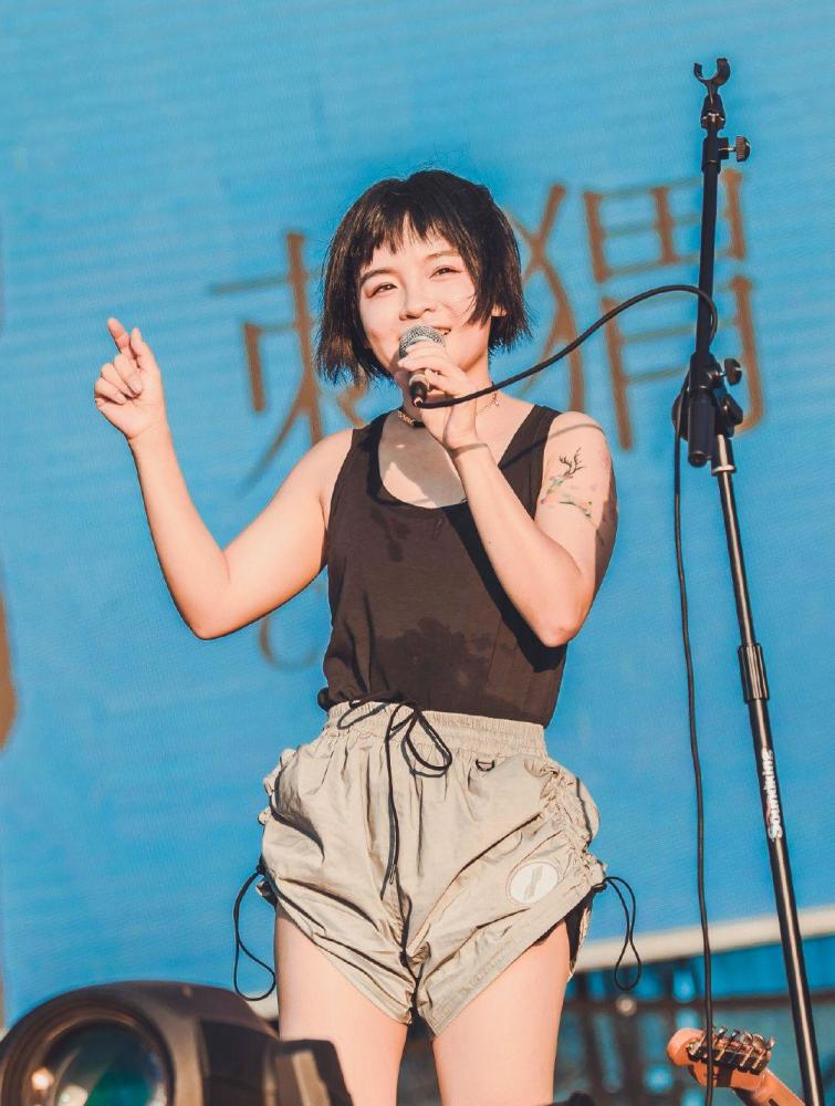 《听姐说》刺猬乐队鼓手石璐精准吐槽"浪子情结",感慨拯救浪子不值得