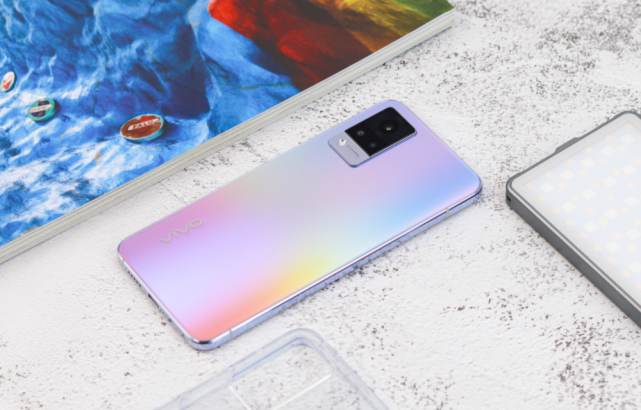 vivo x60t悄悄推出,降配不降价,专门针对线下市场!