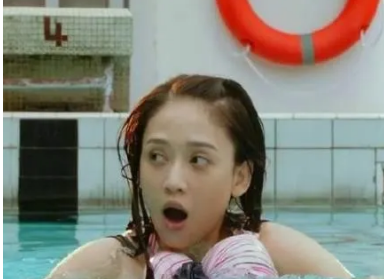 陈乔恩"牺牲最大"的一个镜头, 游泳时比基尼脱落, 张翰真的目睹全过程