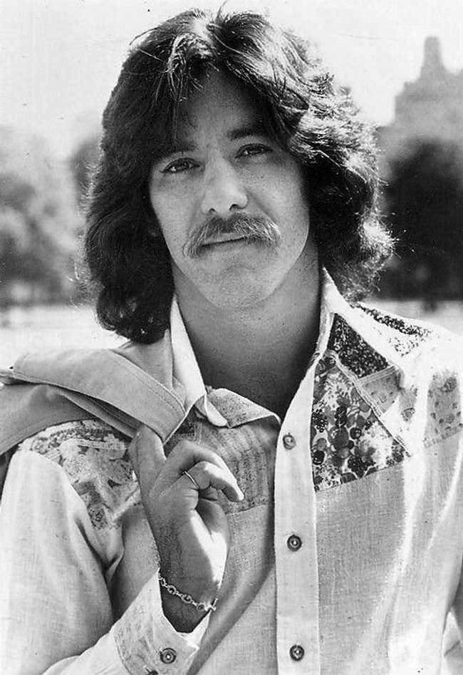 布鲁克7年后,杰拉尔多·里维拉,当时是《目击者新闻》的一名年轻记者