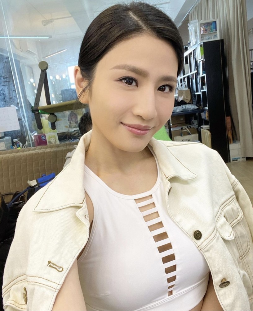 林芊妤自曝痛失第二胎,靠与儿子玩乐抚慰心情,流产前曾接种疫苗_腾讯