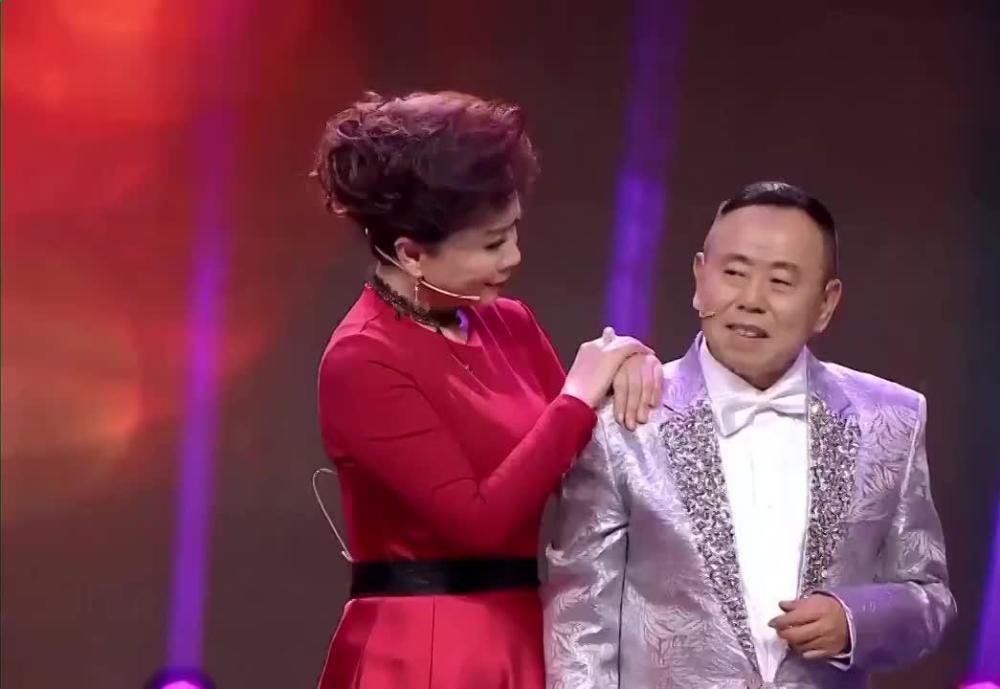 蔡明和潘长江搭档吐槽一上场就是春晚既视感但效果令人再意外