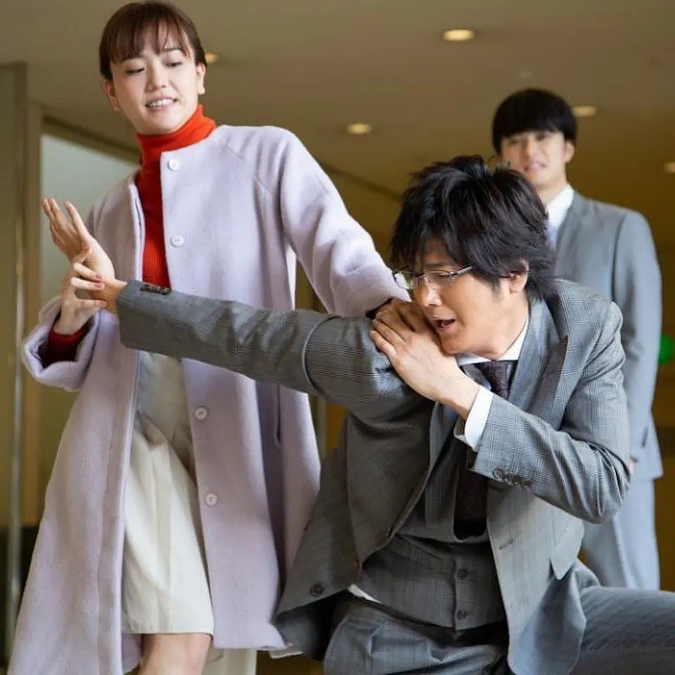 现在的日本偶像剧都这么恐怖了吗?什么人都能当男主了?