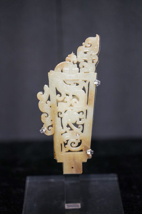 4月2日,"天工汉玉——徐州汉代玉器精品展"在河北博物院北区二楼13,14