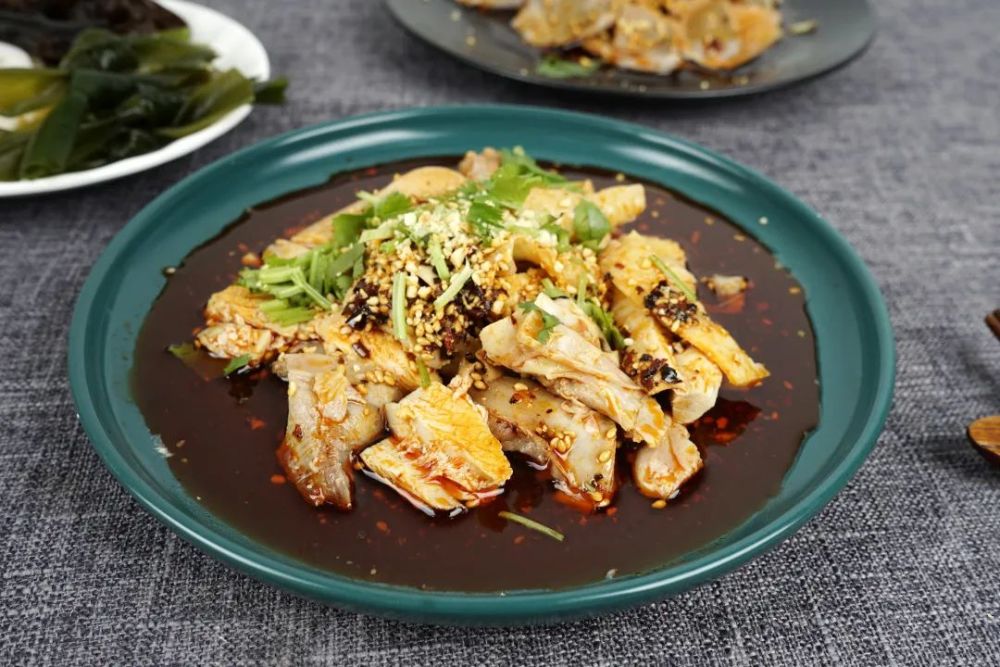 口水鸡郡把一口馋哭你皮弹肉嫩麻辣鲜香整包都是肉下单现做现发