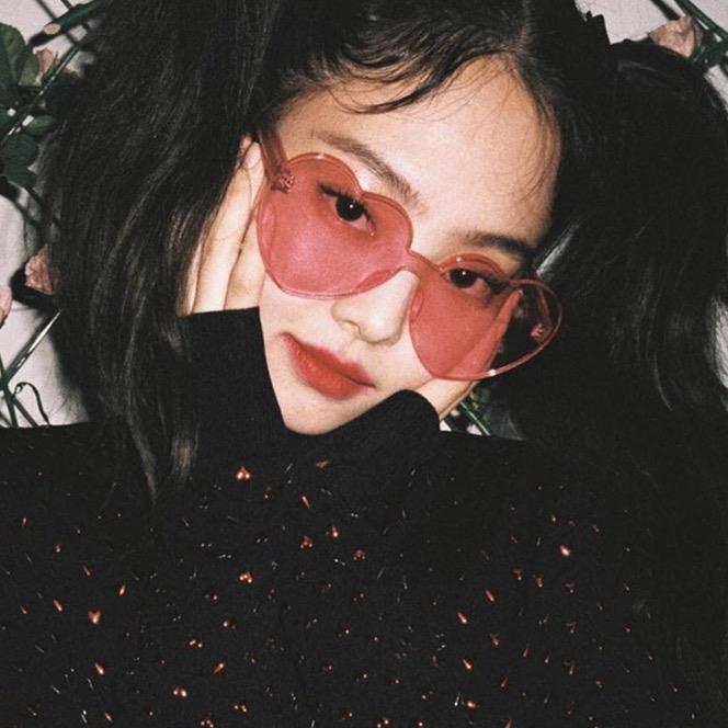 金智妮jennie|今天是墨镜妮妮!姐姐好酷我好爱!