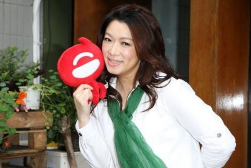 经典影视作品《恶作剧之吻》中主人公江直树的妈妈大家一定都很熟悉