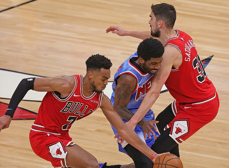 NBA最新排名！篮网76人均输球，湖人跌出前四，库里复出勇士连败