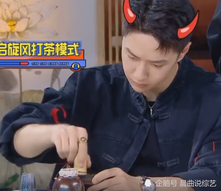 好期待王一博做的抹茶是什么味道王一博学做抹茶好认真