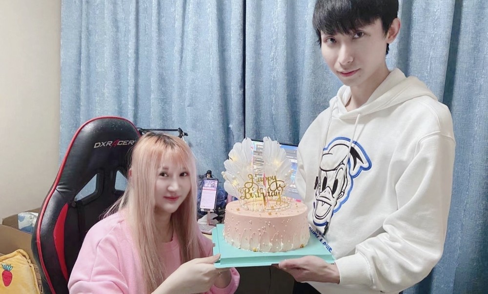 王者荣耀 梦泪被拆散1个月太难熬 刚挂电话就是1句 好兄弟上号 腾讯新闻