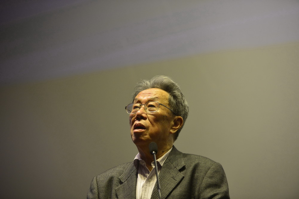 86岁的王蒙 发妻去世 痛彻心扉 再娶记者单三娅 终获幸福 腾讯新闻