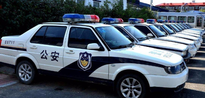 都是警车 那印 公安 和 警察 字样的车 到底有什么不同 腾讯新闻