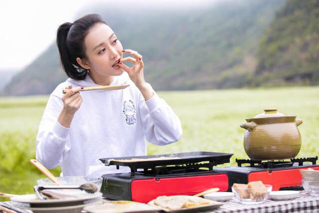 王鸥参加天天向上大力宣传家乡广西南宁妹子大明星