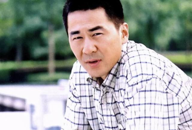 陈建斌情史丰富,蒋勤勤疑似当"小三",怎么洗白成模范夫妻的?