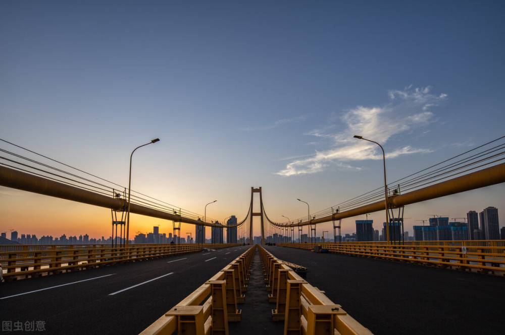 武汉杨泗港快速路,亟需向东连接光谷大道高架,充分发挥其价值_腾讯