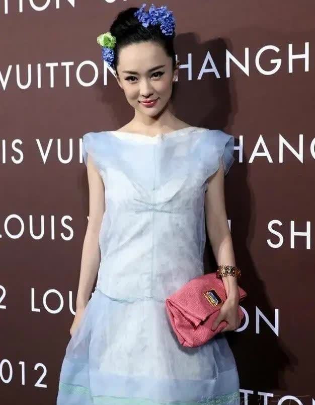 不对比不知道,看了景甜才发现原来霍思燕不仅胳膊短还头大_腾讯新闻