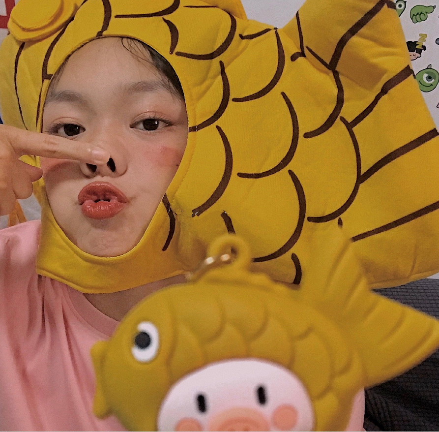 精选100张搞怪沙雕女孩头像