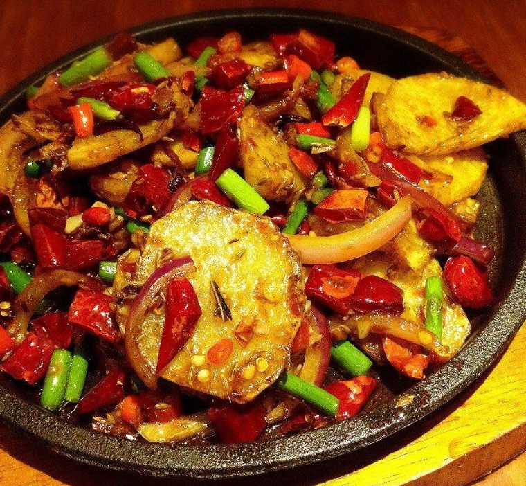 每日美食,分享铁板土豆条(片)的做法